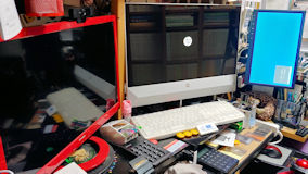 わが家のデスクトップPCを、このたびトリプルモニターにしてみました!